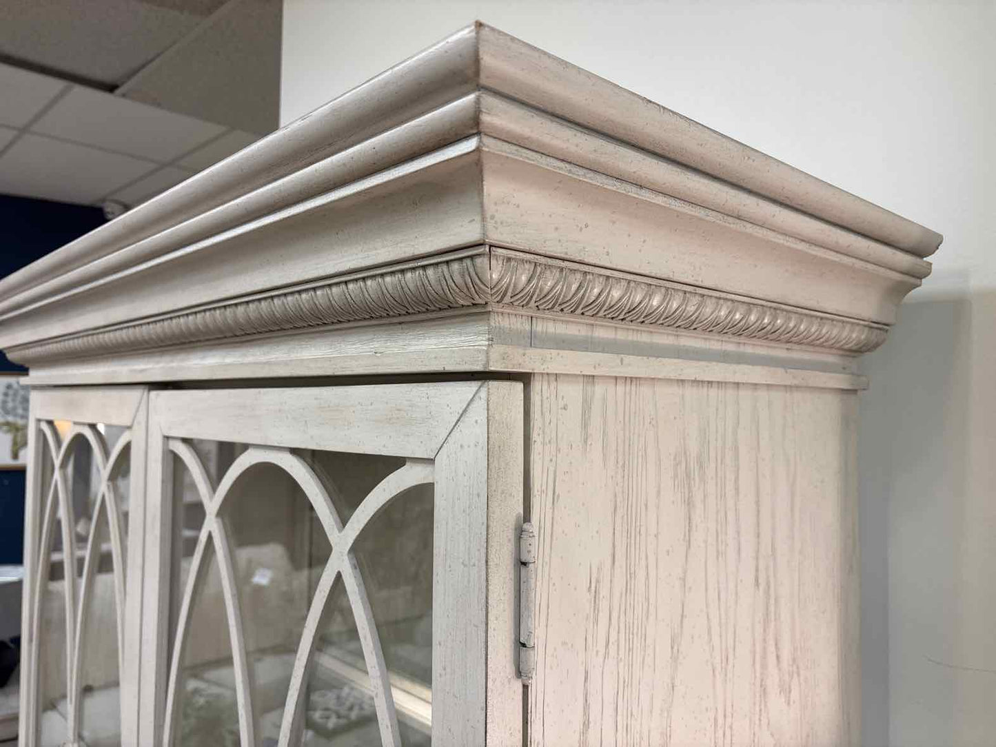 Klausner Jasper County Collection 'Melinda' Curio Cabinet