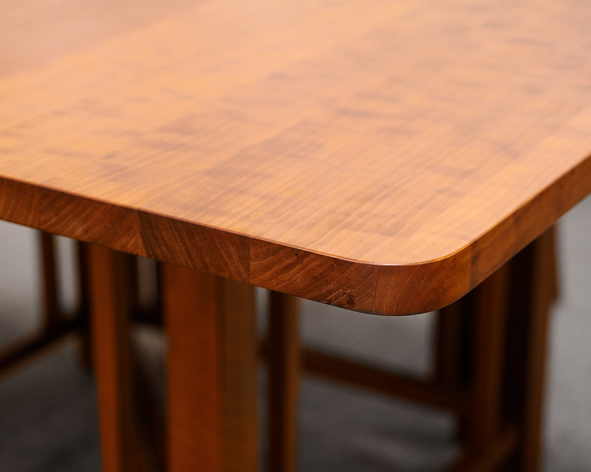 Thomas Moser Dining Table Set With Six Chairs