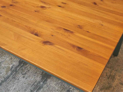 Natural Pine Top 'Aqua Shell' Finish Legs Cocktail Table