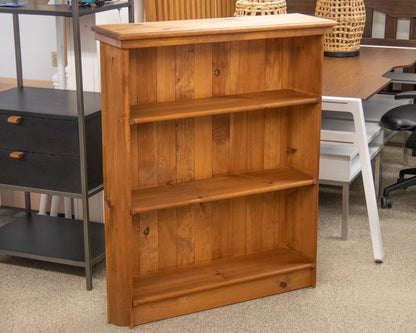 Pine 3 Shelf Bookcase with Beadboard Back