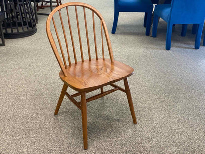 Set of 6 Nichols & Stone 'Claud Bunyard' Windsor Oak Dining Chairs