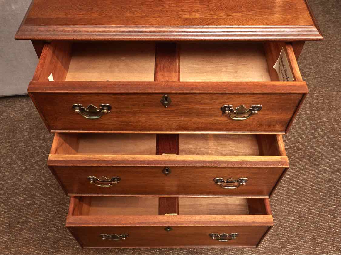 Craftique Cherry 3 Drawer Chest Includes Key