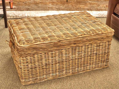 Wicker Lift Top Trunk
