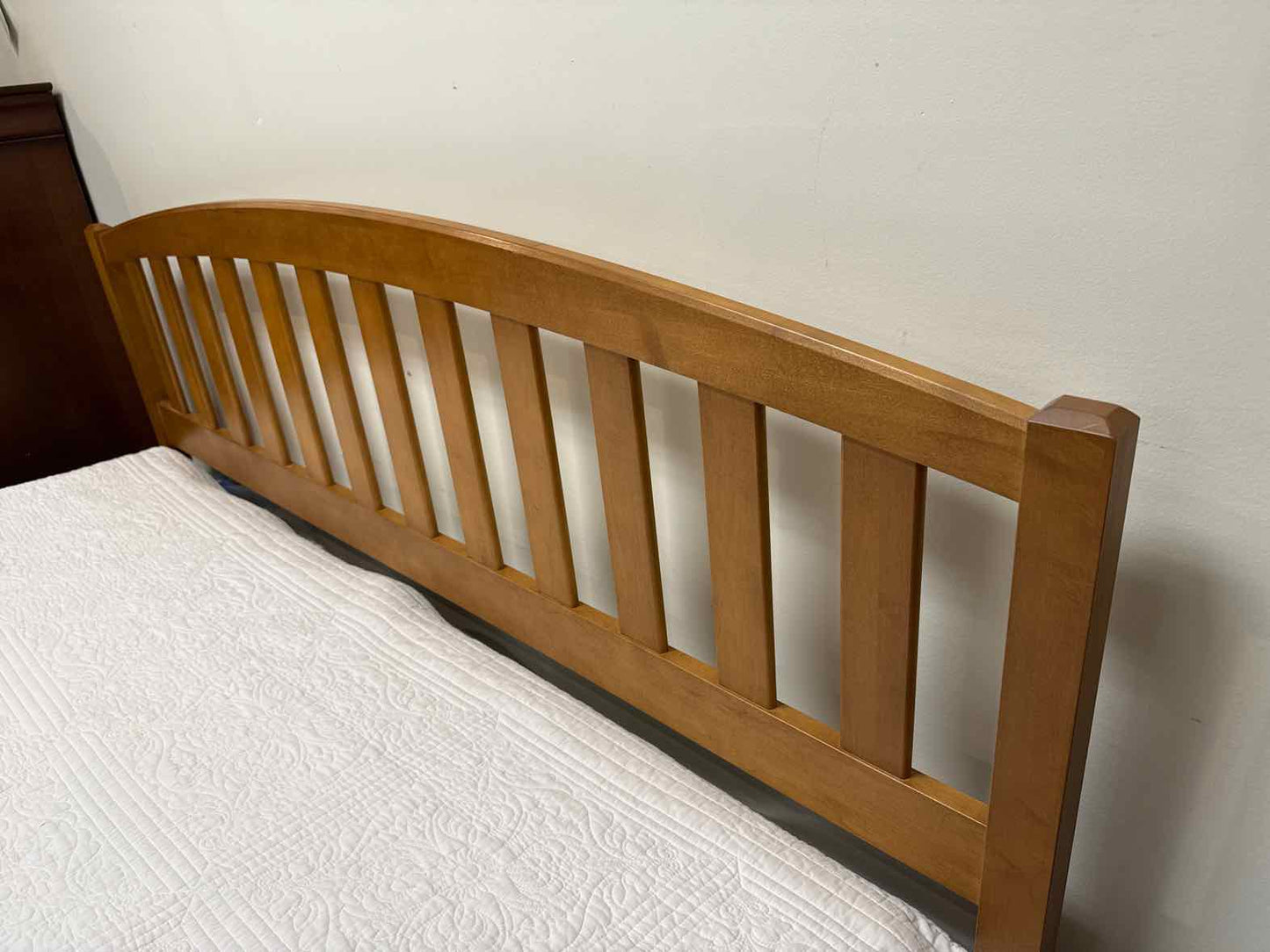 Ethan Allen 'Elements' King Bed