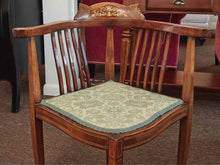 Edwardian  Period 1895-1905 Inlaid Corner Chair