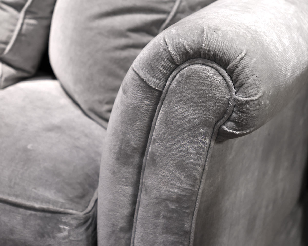 Skirted Rolled Arm Chaise