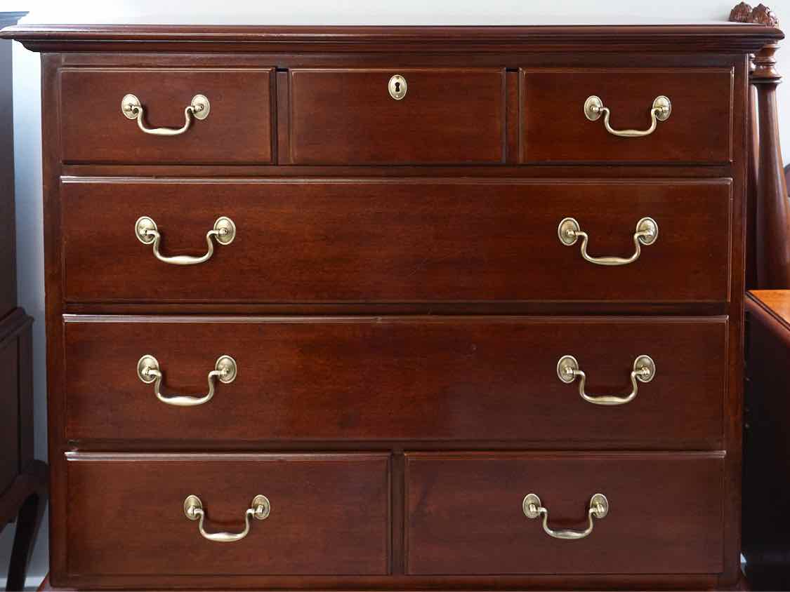 Mahogany Chest on Chest with  6 Drawer & Brass Hepplewhite Handles
