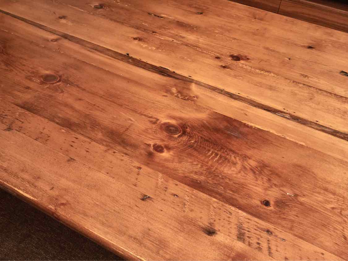 Pine Top  'Sage Green' Distressed  Finish Turned Legs Dining Table
