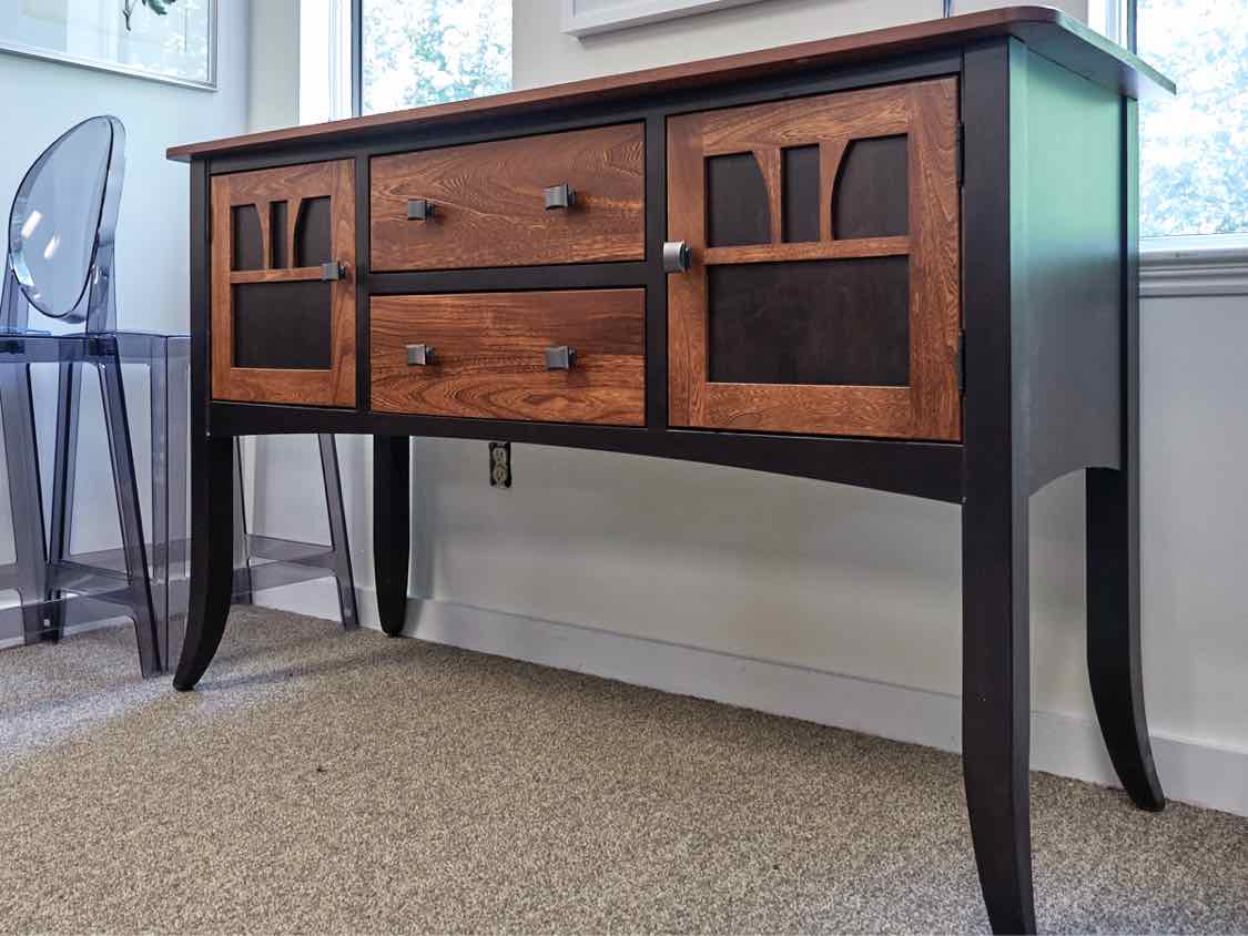 Black & Oak Server