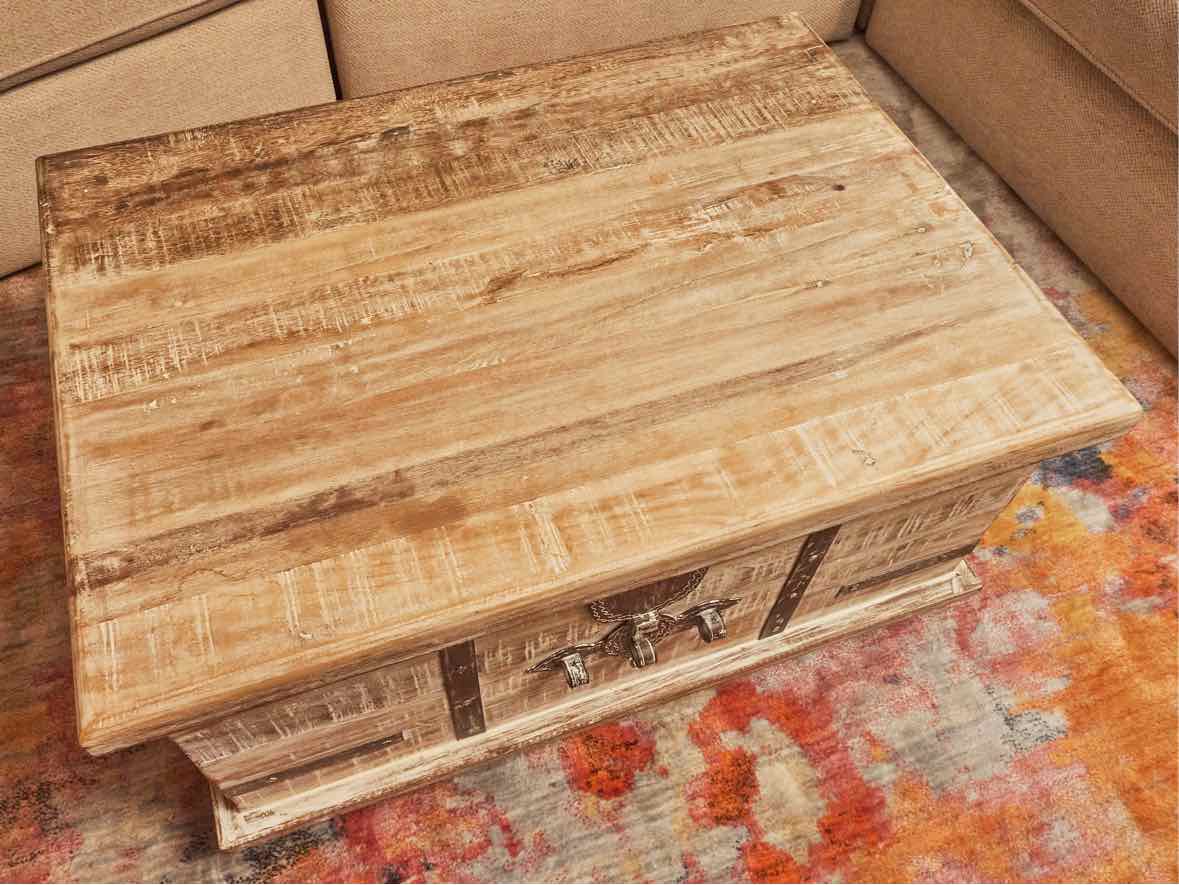 Distressed Rustic White Finish Lift Top Cocktail Table