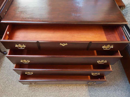 JB Van Sciver Co. Mahogany 4 Drawer Chest