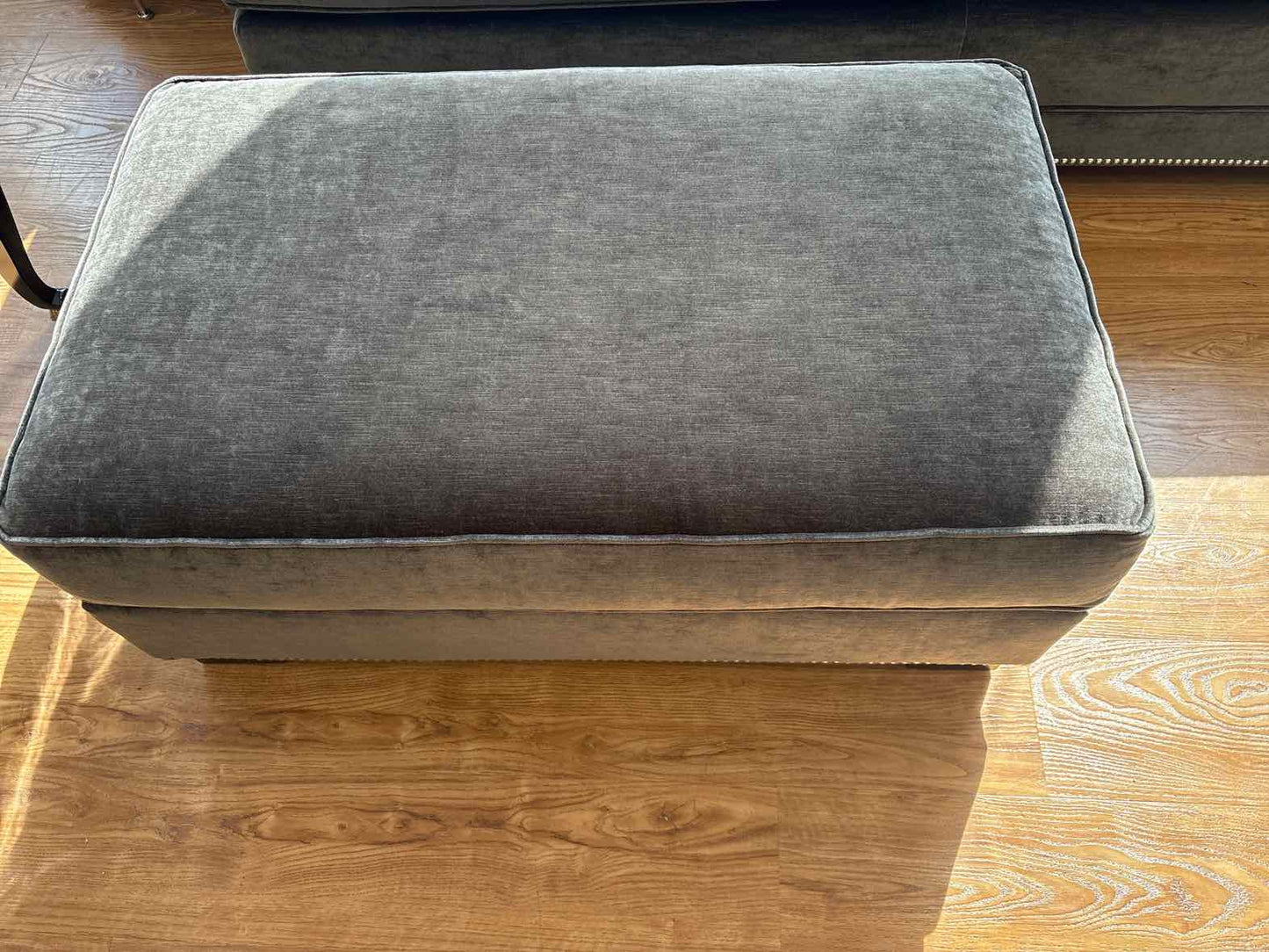 MG+BW 2-Piece Sectional with Ottoman