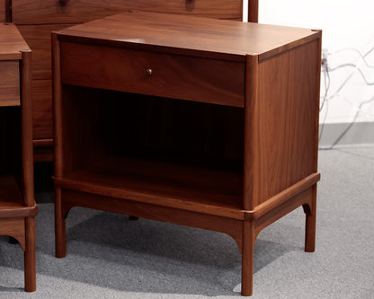 Pair of Stickley 'Walnut Grove' Open Nightstands