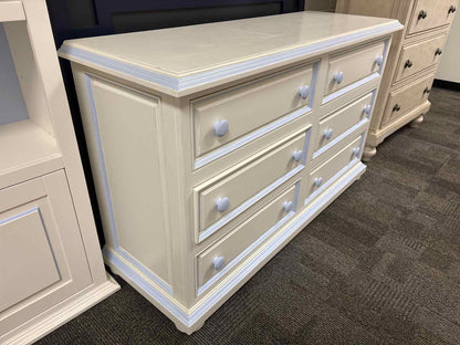Newport Cottages 'Taylor' 6-Drawer Dresser