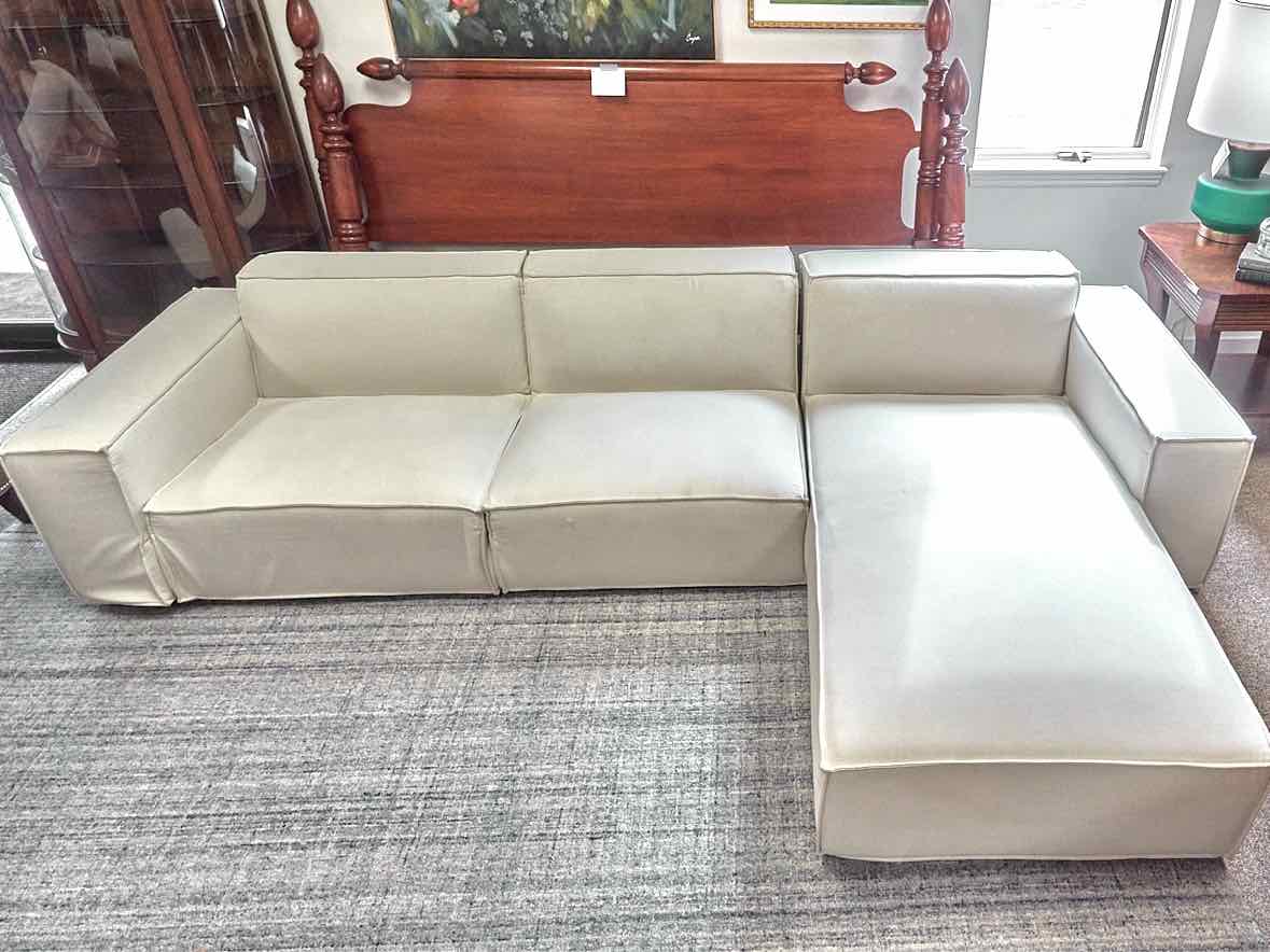 Rove Concepts Porter Sectional in Alesund Modern Felt