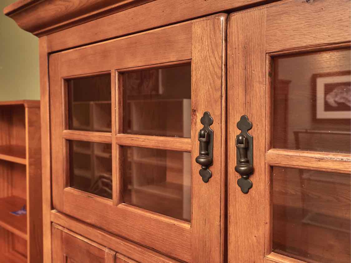 Mission Style Stained Oak 2 Glass Door 4 Panel Door Media Furniture