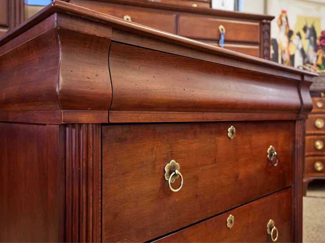 Pair of Ethan Allen British Classics Daryn Bedside Chests