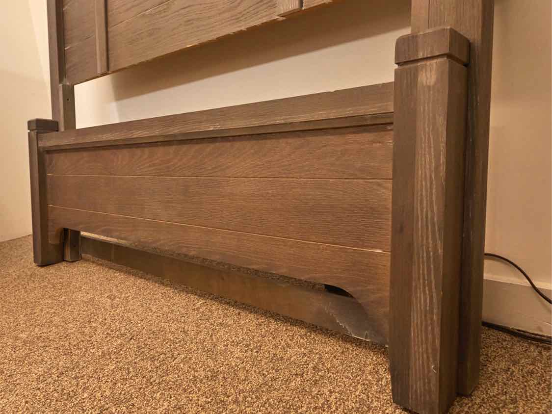 Vaughan Bassett Arched Headboard Full Bed in Folkstone Driftwood Finish