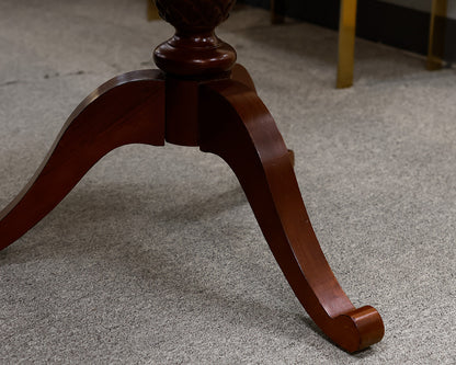 Ethan Allen British Classics Round Accent Table w/ Pineapple Pedestal