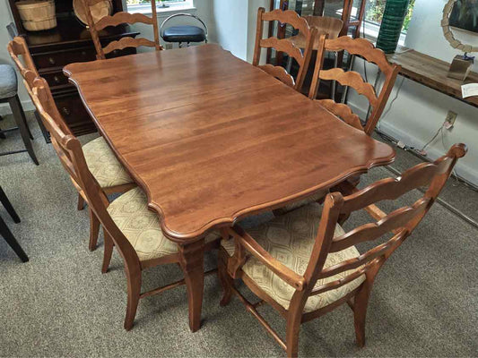 Nichols & Stone Cherry Expanding Dining Table with Set of 6 Chairs