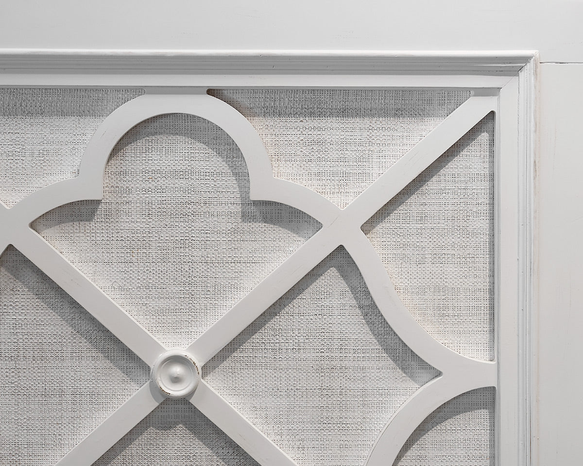 Tommy Bahama Ivory Key Southampton Queen Poster Bed