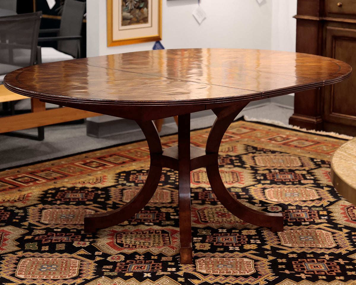 New Classic Furniture Round Dining Table w/ Inlaid Star