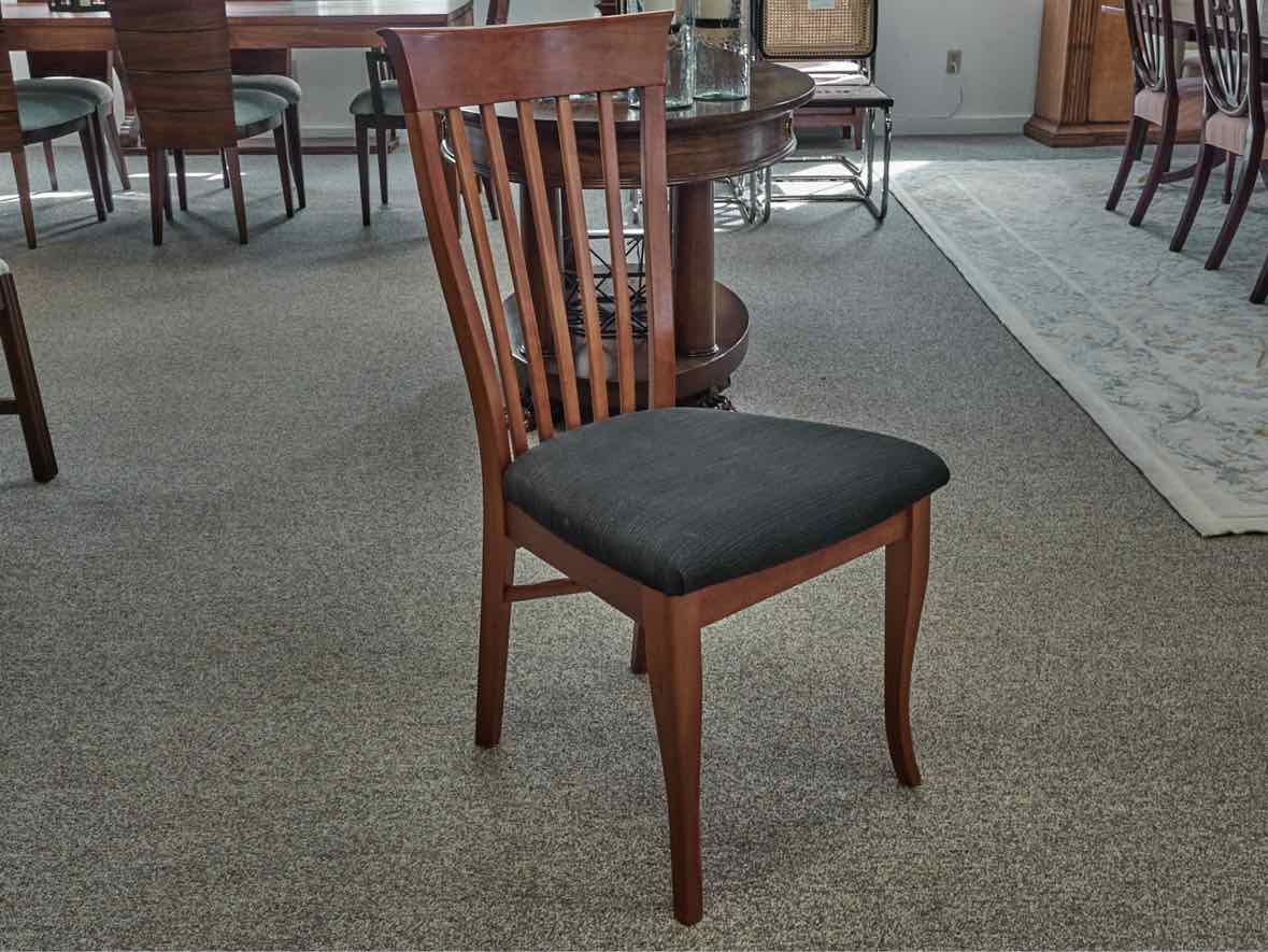 Lyndon Furniture Classic Shaker Flare Leg Table & Set of Chairs in Cherry