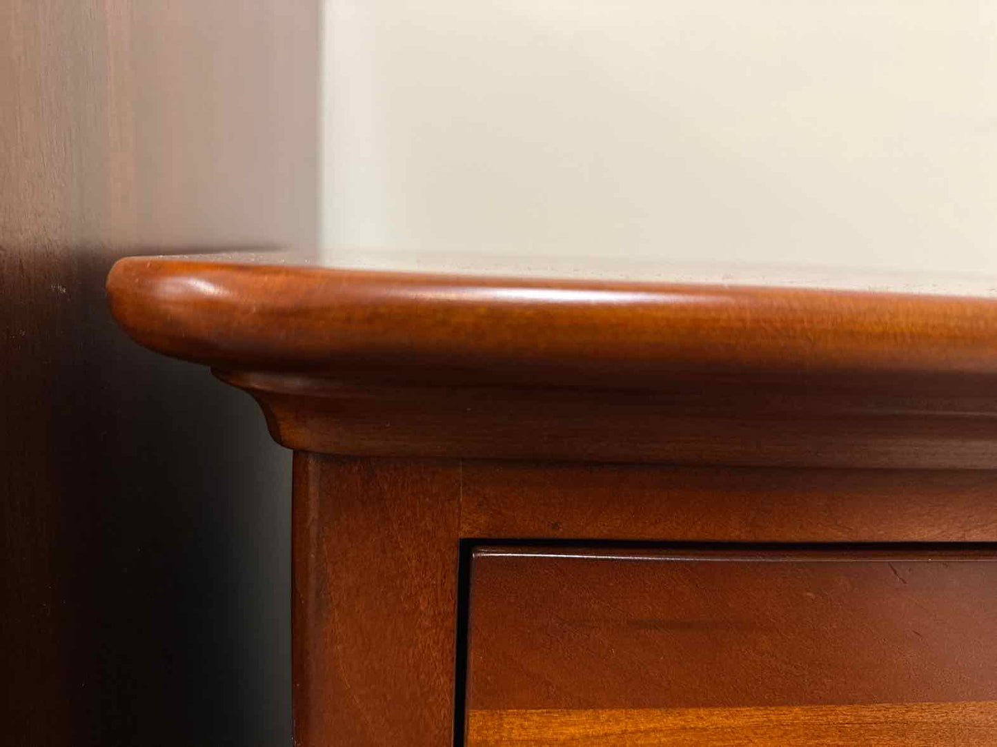 Kincaid Pair of 'Park' Cherry Nightstands