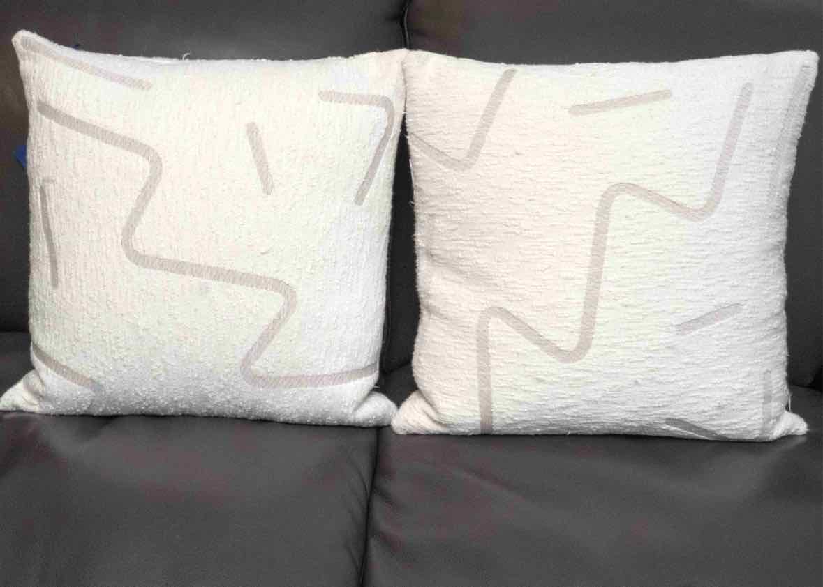 Pair of PiuBelle Down Filled Ivory Cotton Textured Accent Pillows