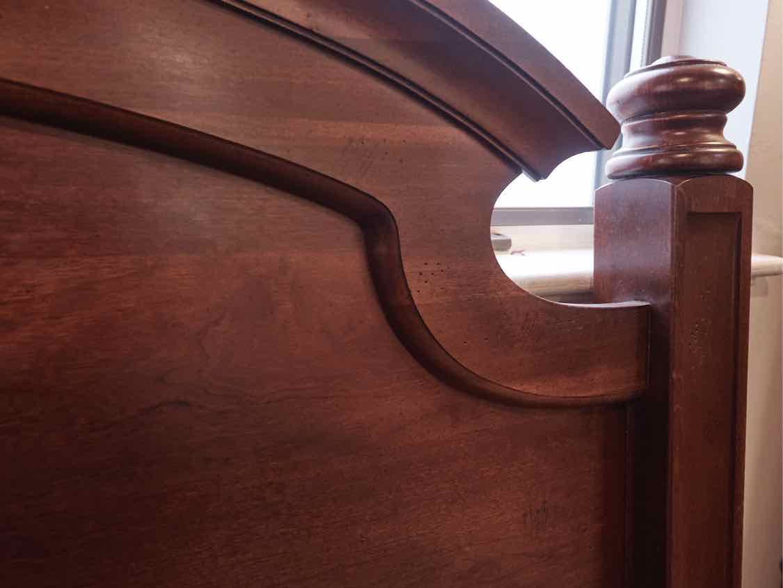 Queen Arch Bed in Cherry