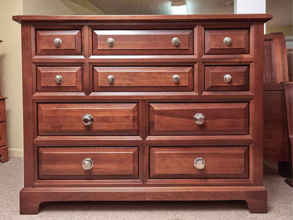 Vaughan Bassett Cherry Finish 10 Drawer Dresser & Mirror