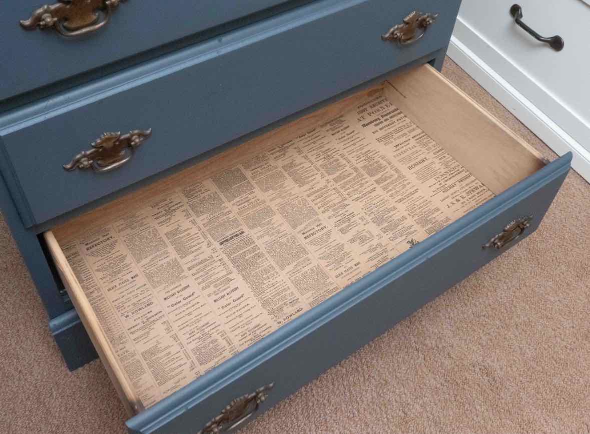 'Blue Sea Tern' Custom Finish 4 Drawer Chest