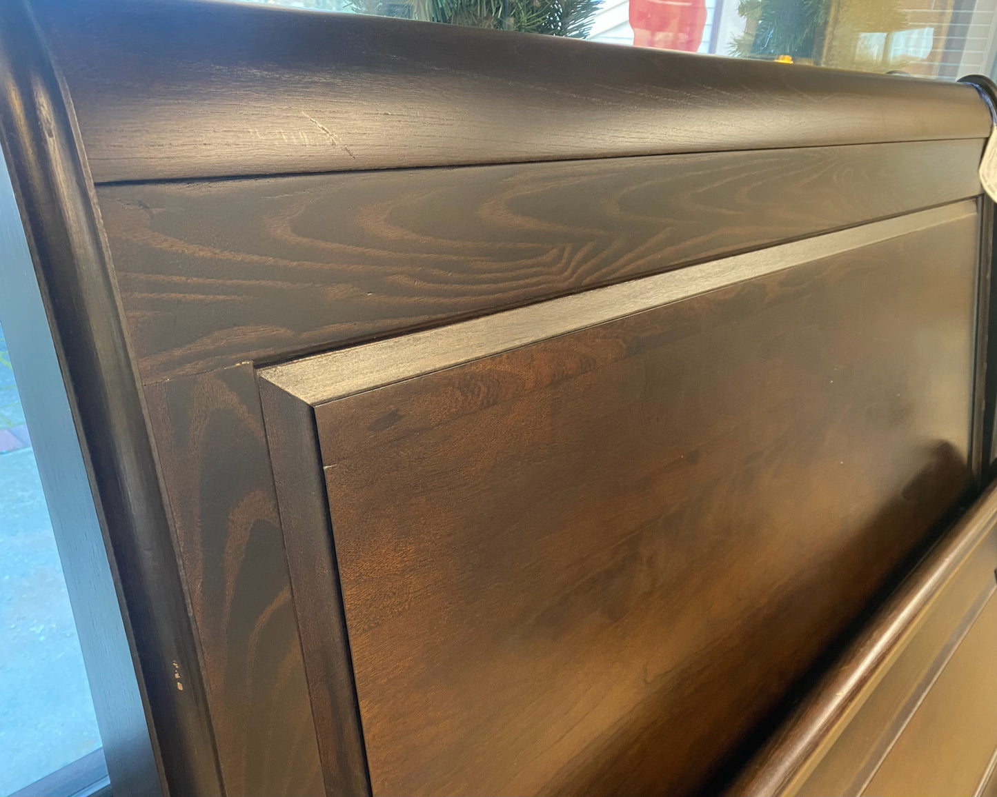 Queen Espresso Finish Sleigh  Bed