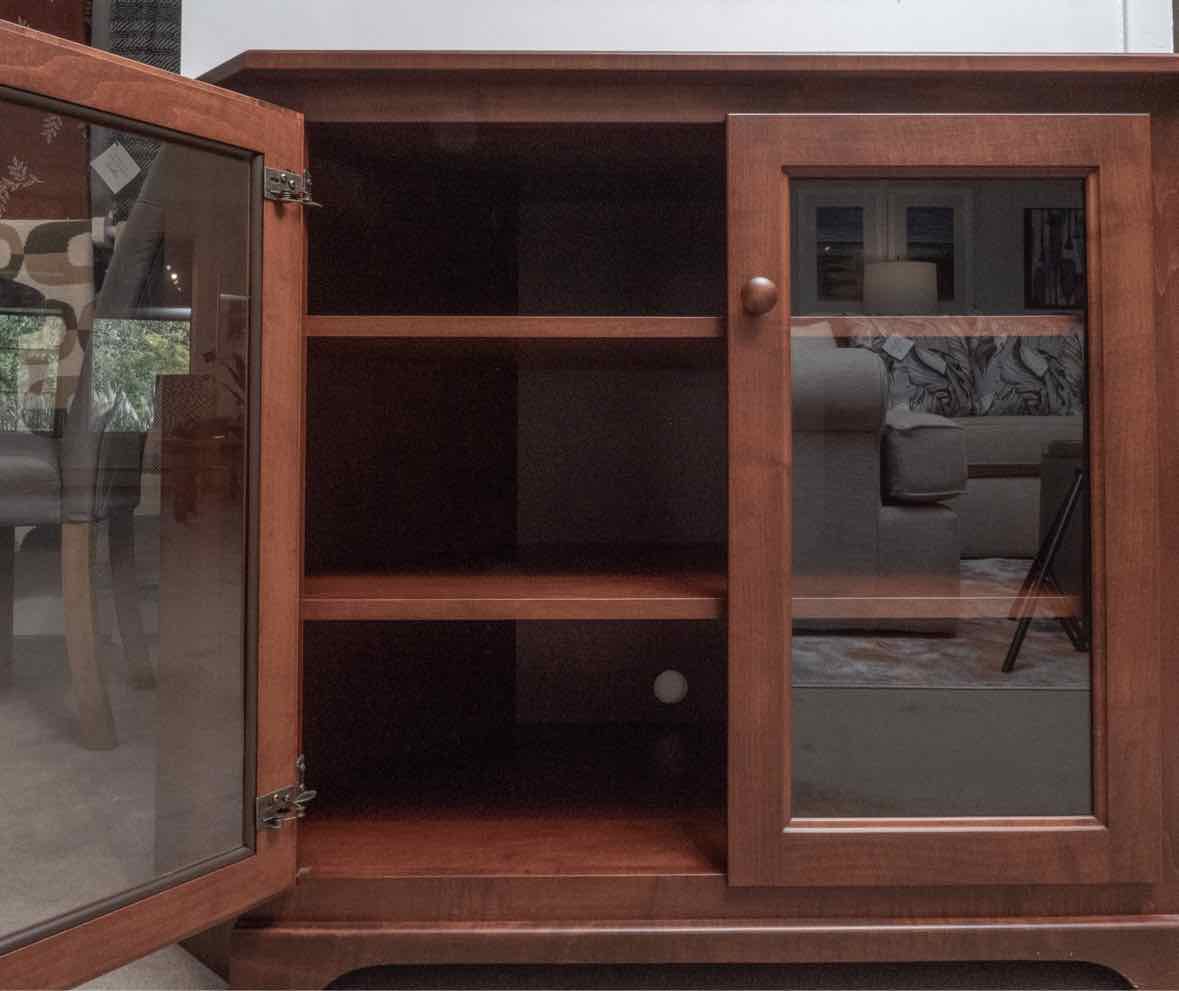 Old Country Store 'Kingston' Corner Media  Console
