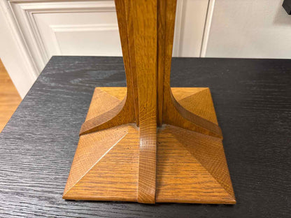 Stickley Small Corbel Base Table Lamp