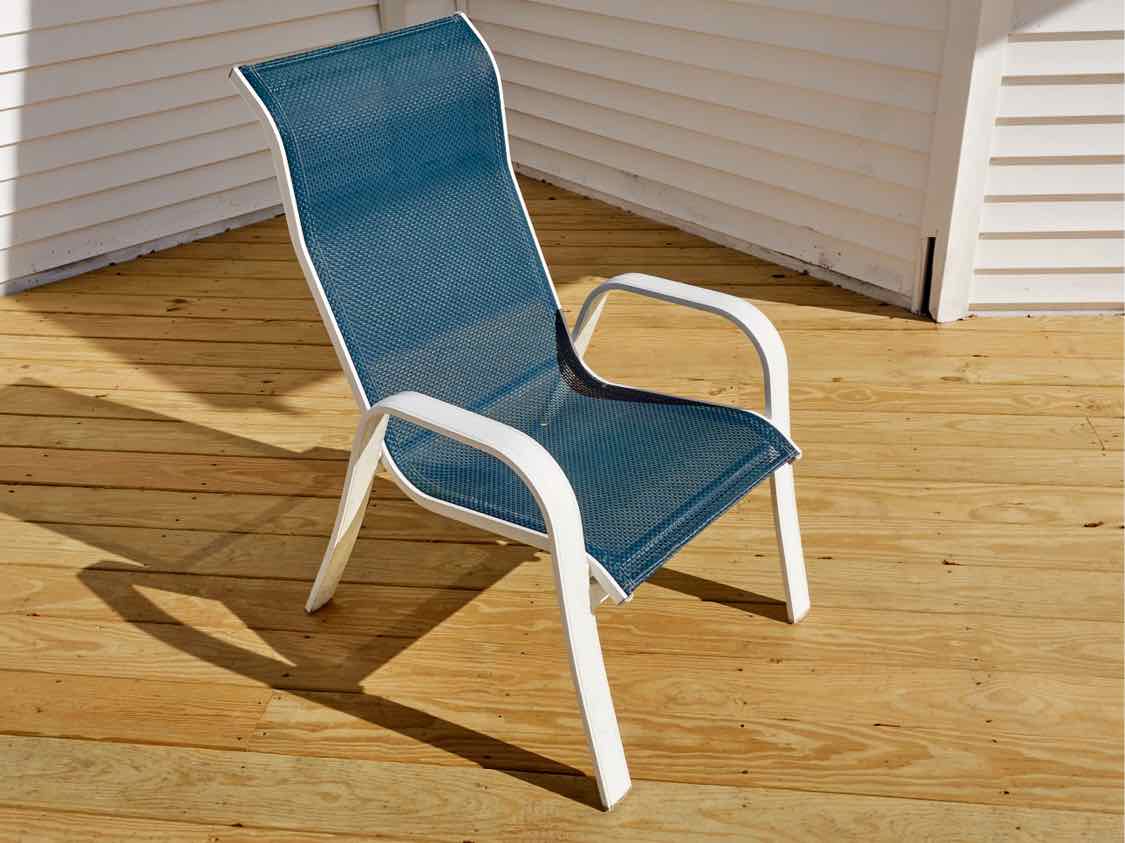 Glass Top White  Metal Outdoor Dining Table, Navy Umbrella 8 Mesh Navy Chairs