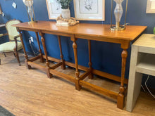 Vaughan Benz Colonial Console