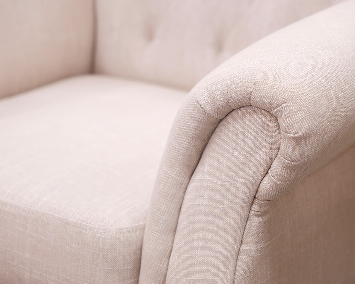 Tuffted Arm Chair