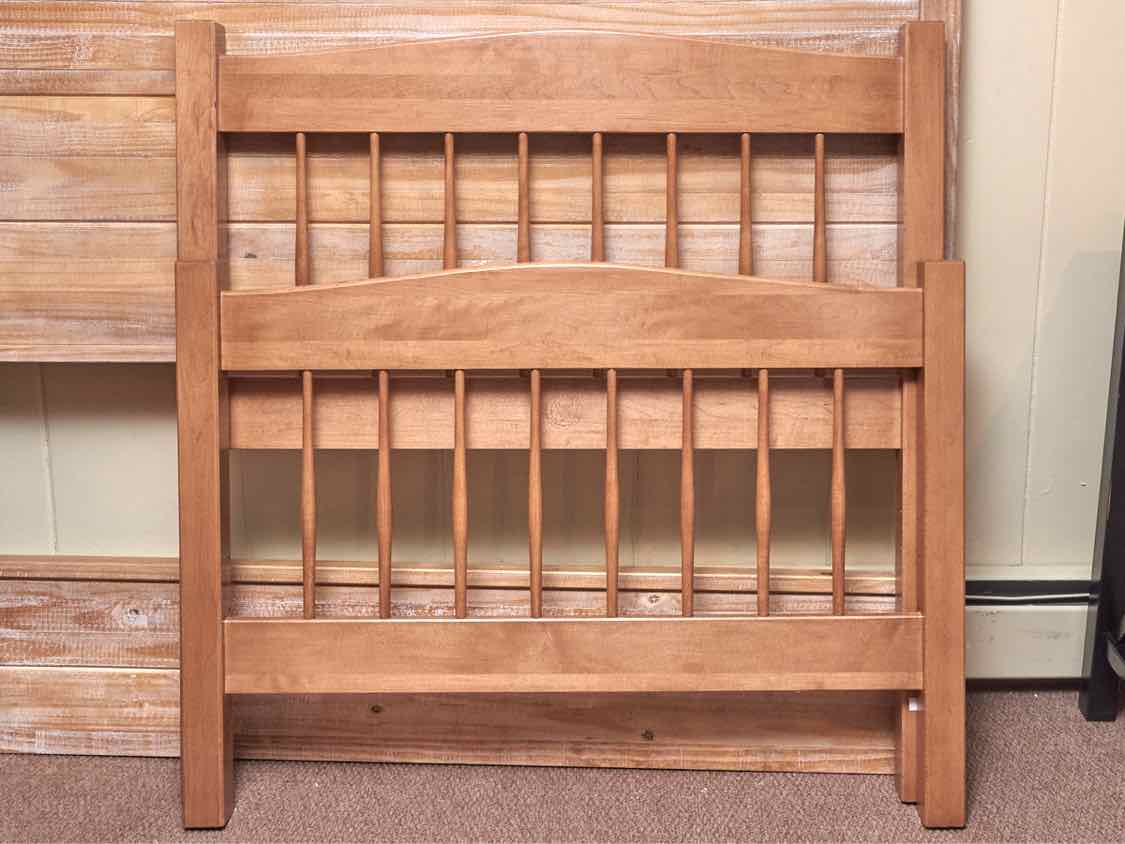Moosehead Maple Slat  Twin Bed