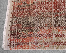 8.5x10' Indian Handknotted Rug