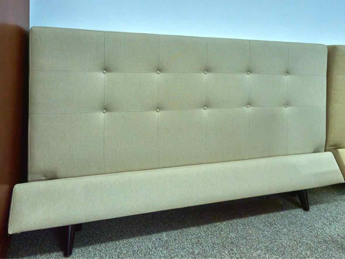 Upholstered Queen Platform Bed in Putty