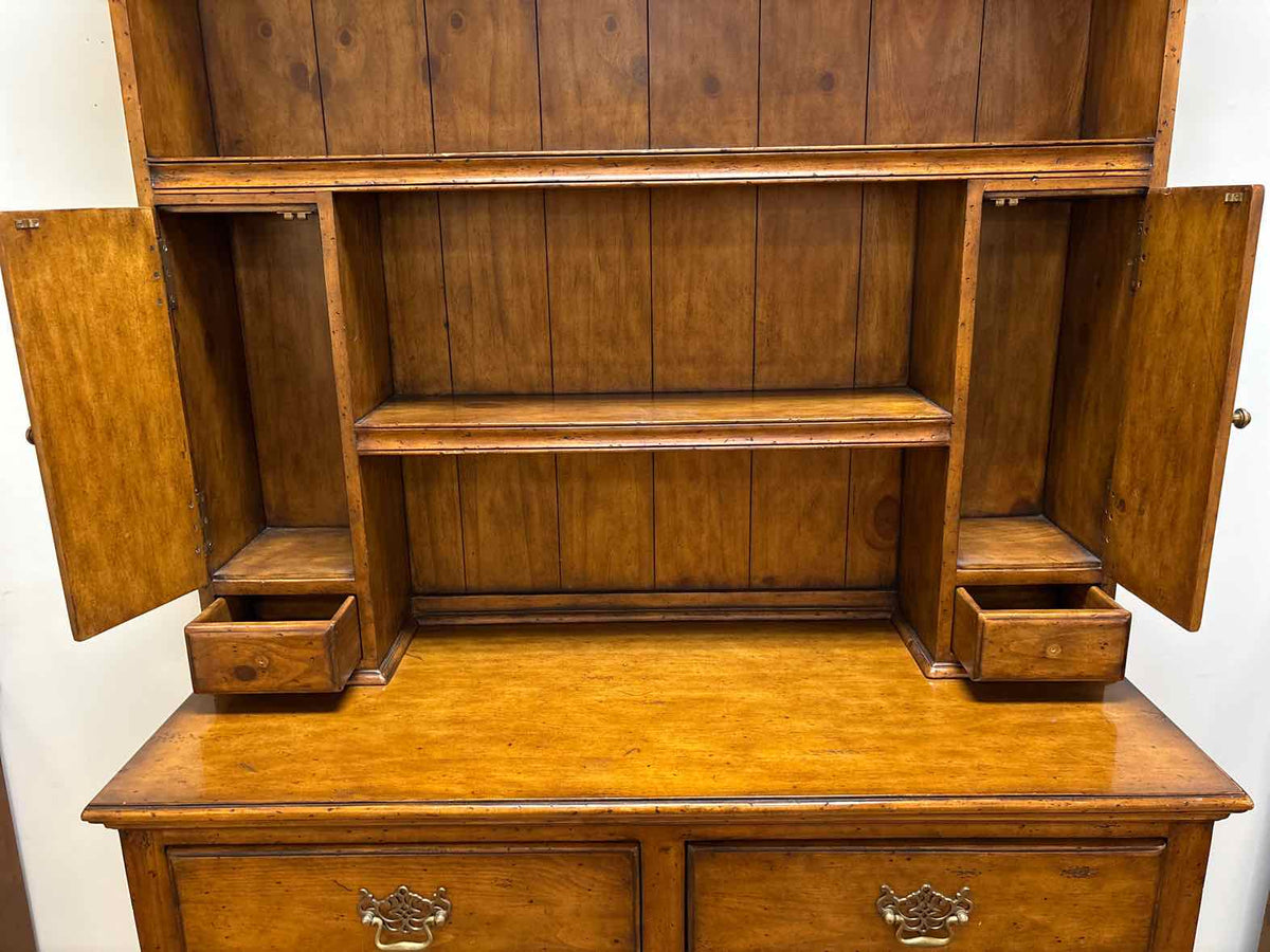 Theodore Alexander 'Chateau du Vallois' Hutch