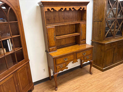 Theodore Alexander 'Chateau du Vallois' Hutch