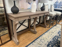 Bassett 'Artisanal' 2-Drawer Console