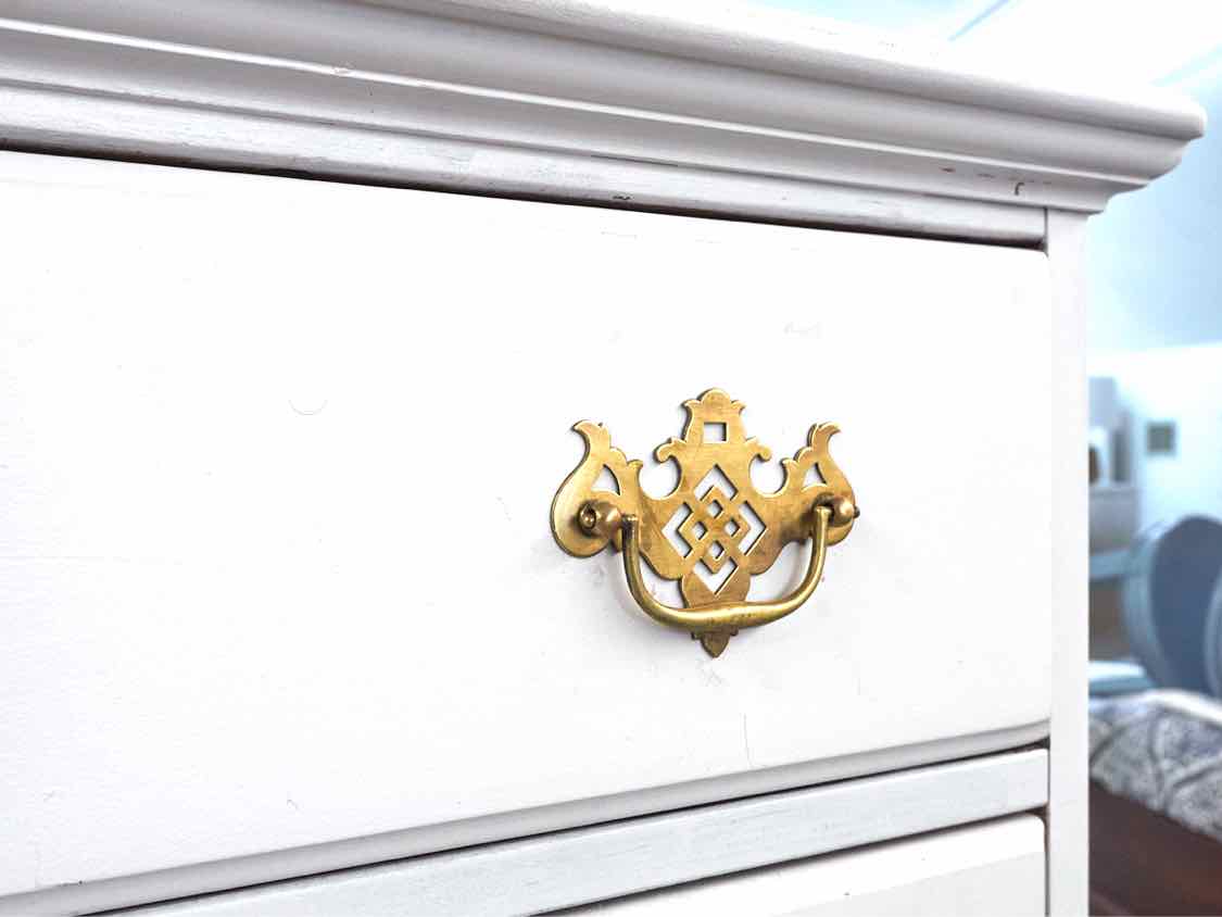 French & Heald Arctic White Finish 5 Drawer  Chest on Chest