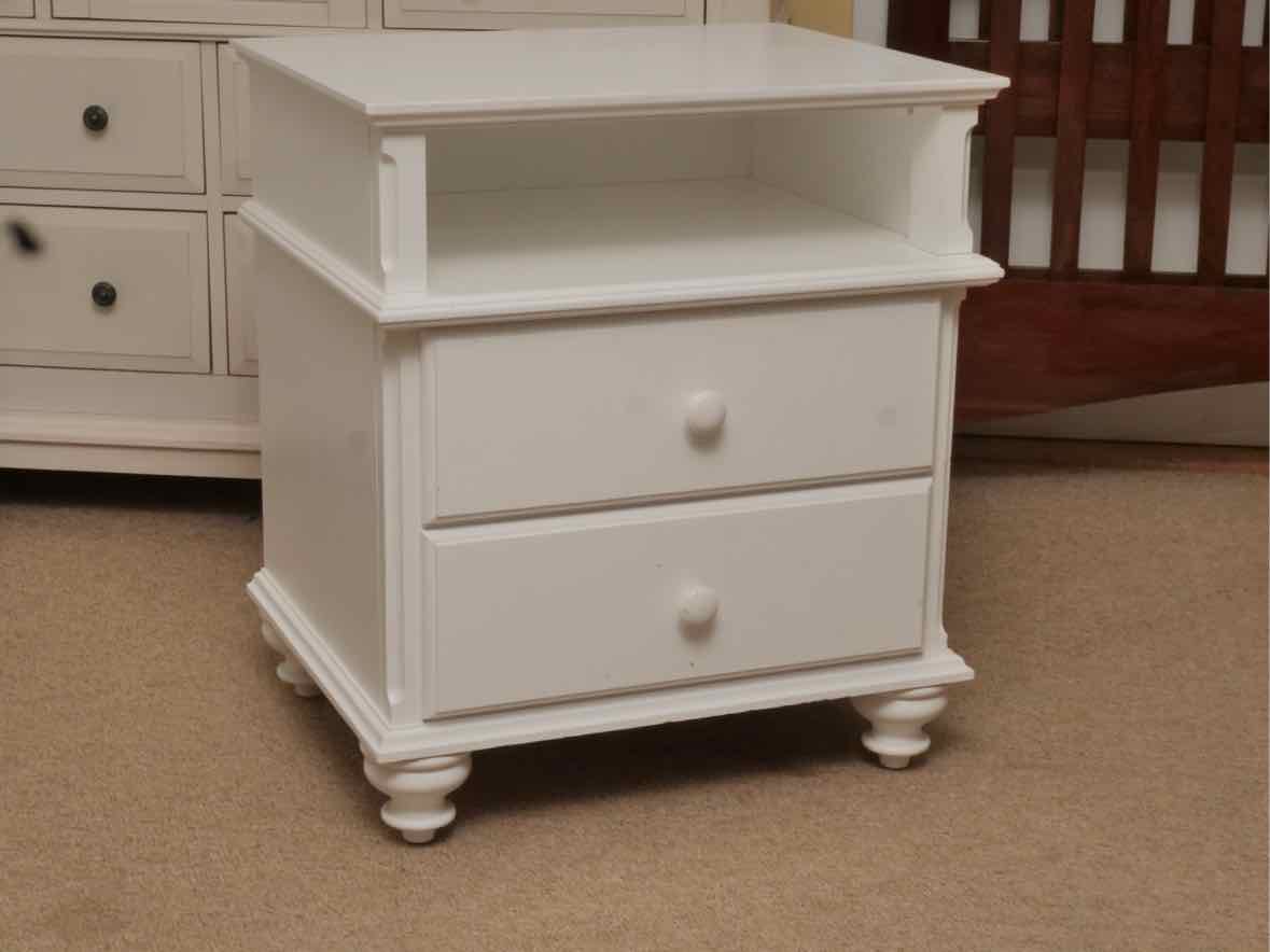 Pair Of Vermont Tubbs  White Finish 2 Drawer & Shelf  Nightstands