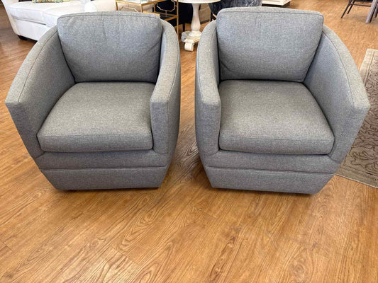 Room & Board Pair of 'Ford' Swivel Chairs