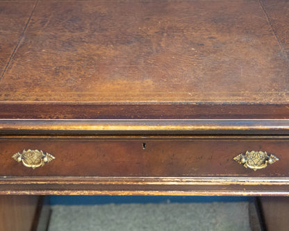 9 Drawer English Style Desk in Mahogany