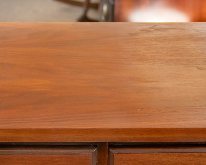 Dixie Forest Walnut 6 Drawer Dresser W/ Chippendale Brass Hardware