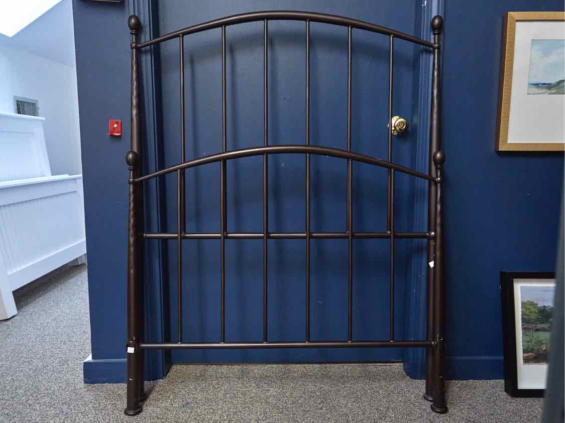 Black Metal Twin Arch Bed